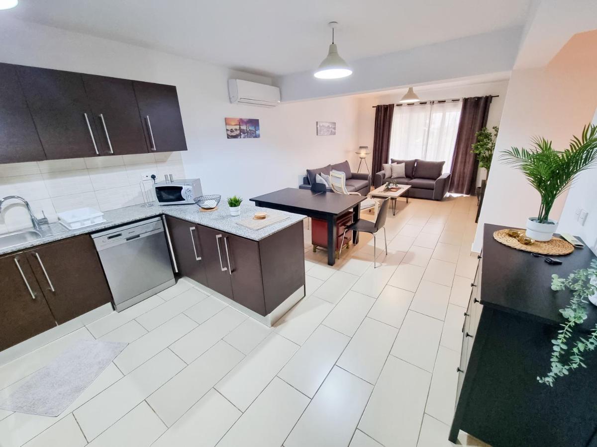 לרנקה Light House Apartment מראה חיצוני תמונה