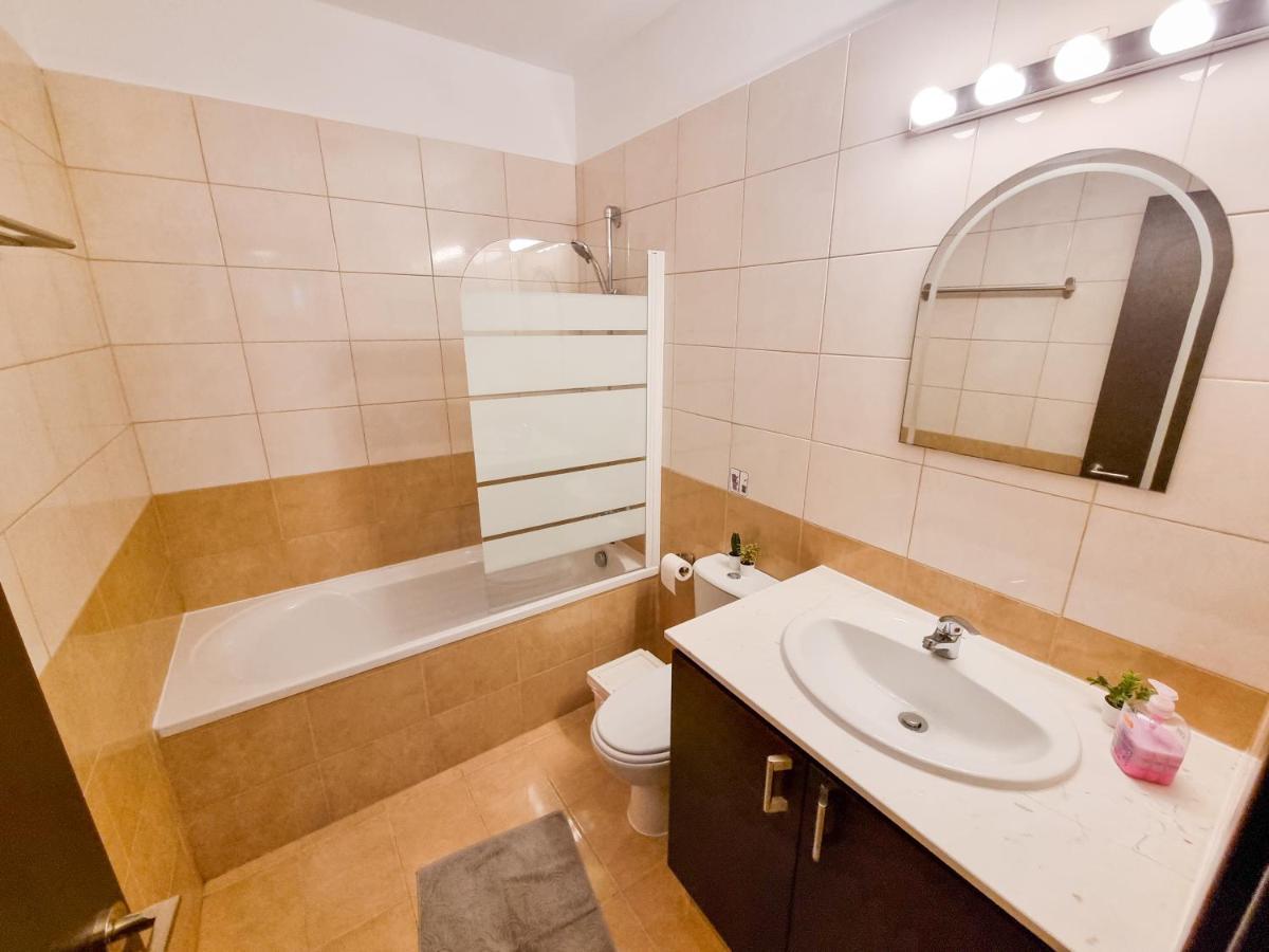 לרנקה Light House Apartment מראה חיצוני תמונה