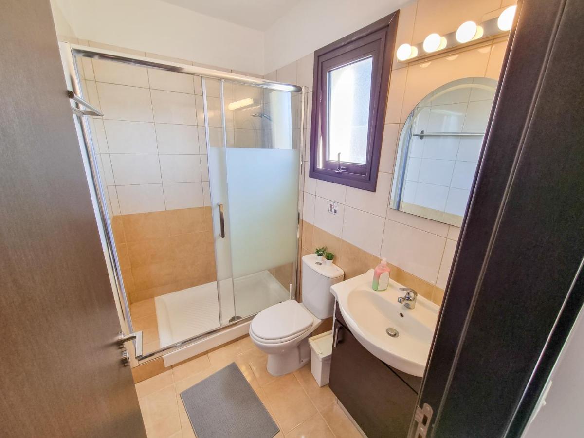 לרנקה Light House Apartment מראה חיצוני תמונה